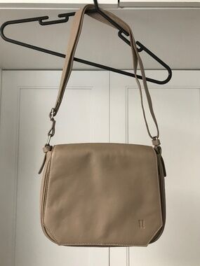 Pelle RFID Leather Crossbody Bag Purse Taupe Neutral